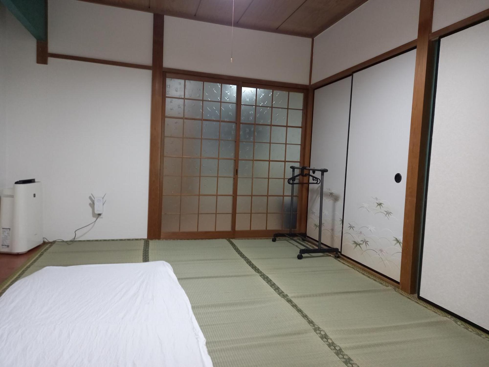 Lucky House Guest House โอซาก้า ภายนอก รูปภาพ
