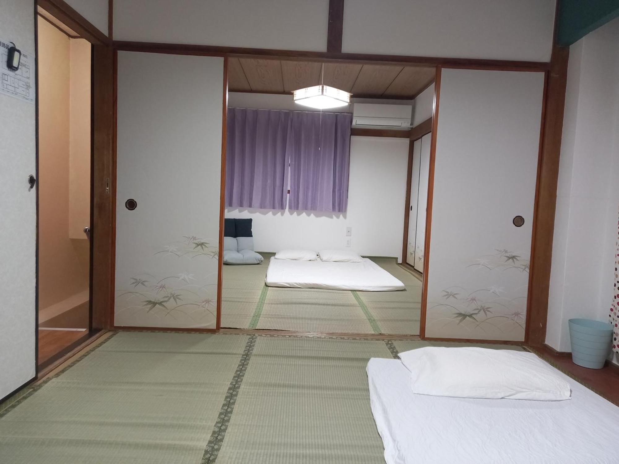 Lucky House Guest House โอซาก้า ภายนอก รูปภาพ